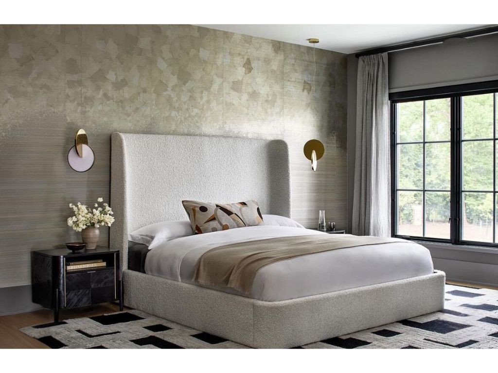 Contemporary And Sophisticated Bedroom